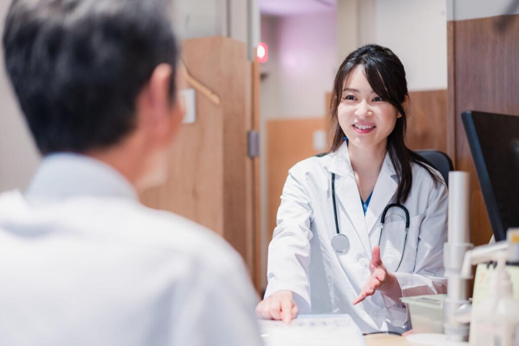ワキガは何科に相談すればよい？皮膚科・形成外科・美容外科の違い